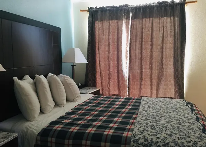 Dolphin Cove Motel