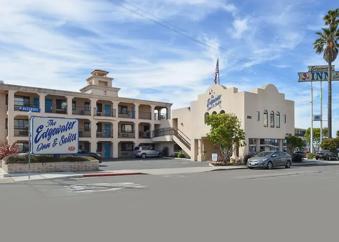 Edgewater Inn&Suites